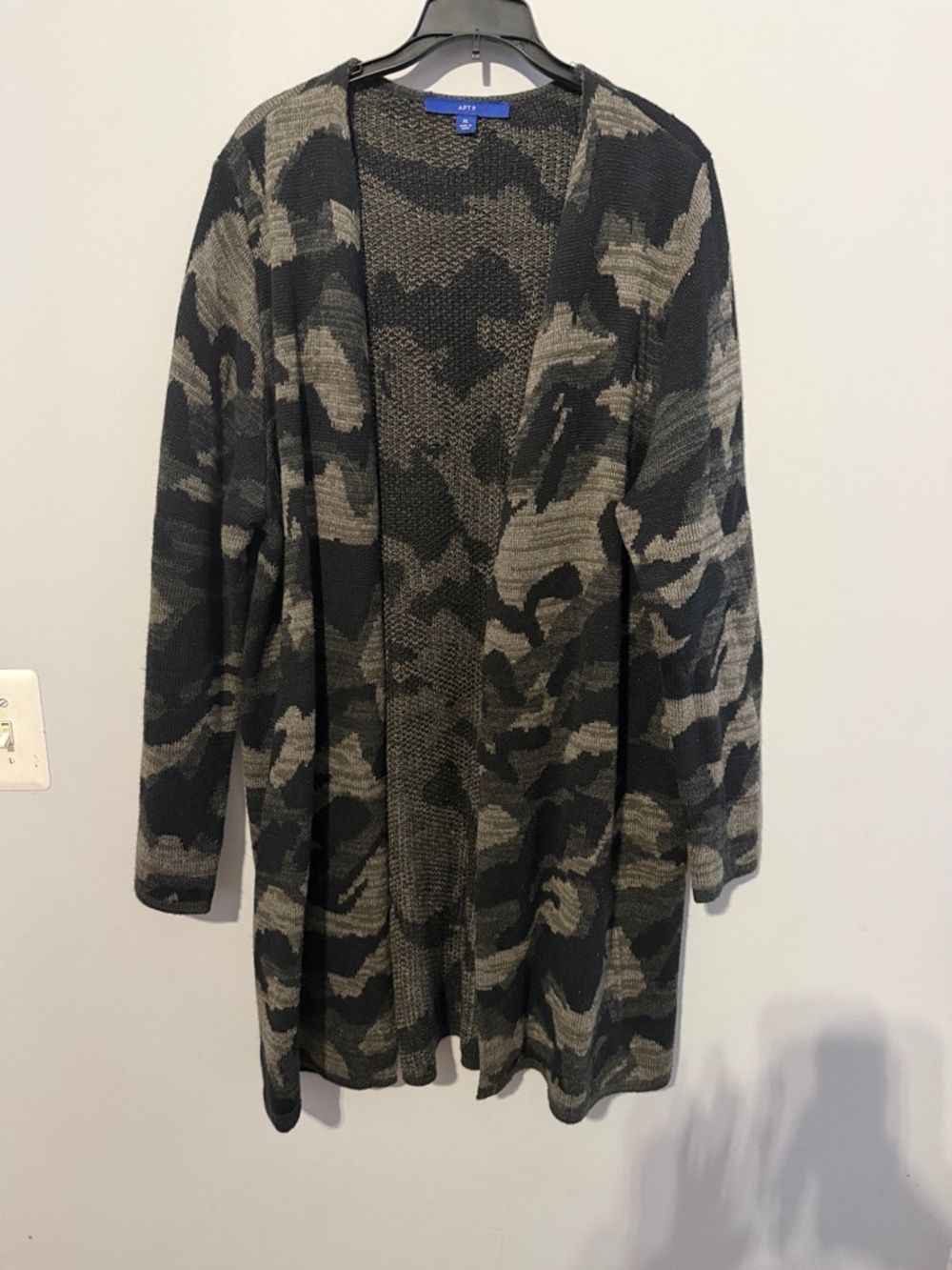 Apt. 9 Black & Olive Camo Open Cardigan